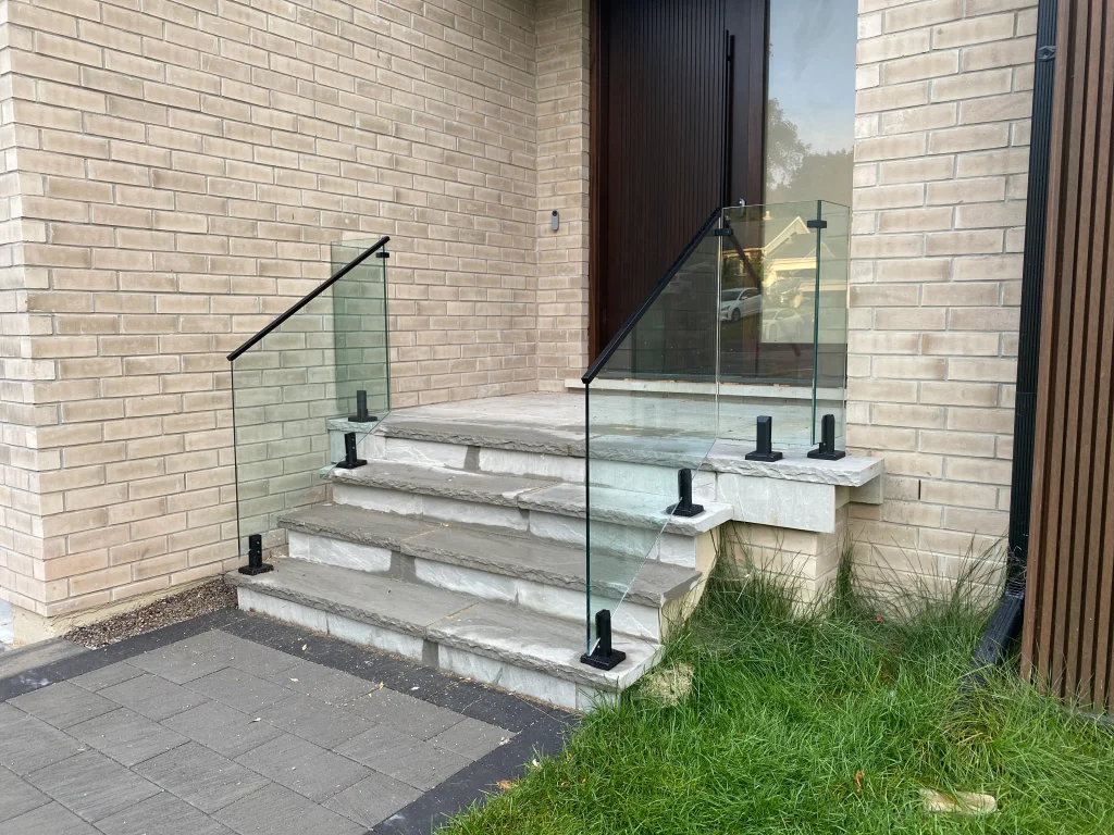 The Complete Guide to Glass Railings for Modern Homes in Toronto